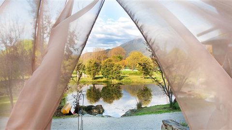 Dreamers - New Castle Holiday 3