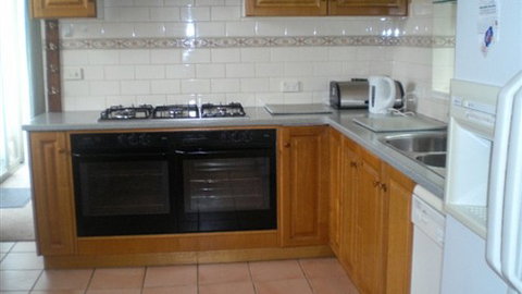 Banks At Queenscliff - New Castle Holiday 2