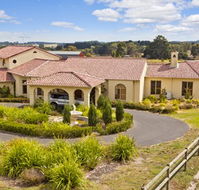 Tuscan Getaway - New Castle Holiday