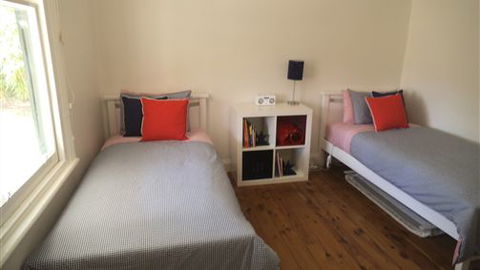 Goldfields Cottage - New Castle Holiday 3
