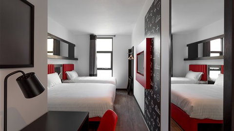 Tune Hotel Melbourne - New Castle Holiday 6