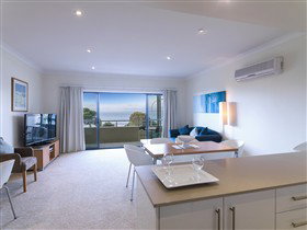 Aurora Ozone Apartments - New Castle Holiday 1