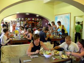 Backpack Oz And The Guest House - New Castle Holiday 2