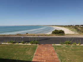 Beachside Cottage - New Castle Holiday 1