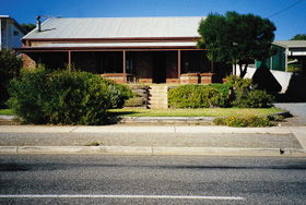 Botts Beach Retreat - New Castle Holiday 1
