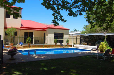 Aarinda Retreat - New Castle Holiday 4