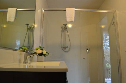 Apex Park Holiday Apartments - New Castle Holiday 2