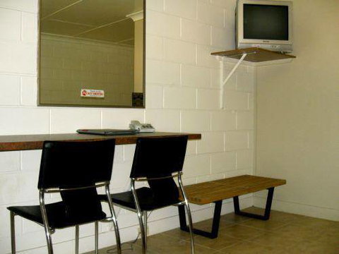 Augathella On The Highway - New Castle Holiday 3