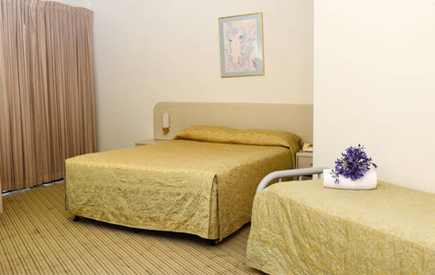 Motel 10 - New Castle Holiday 2