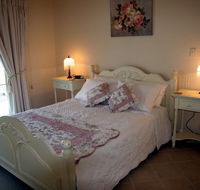 Barossa Vineyard Cottages - New Castle Holiday