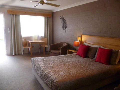 Best Western Balan Village Motel - New Castle Holiday 0