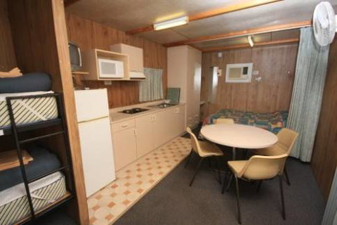 BIG4 MacDonnell Range Holiday Park - New Castle Holiday 6