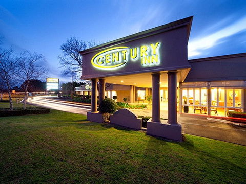 Century Inn - New Castle Holiday 0