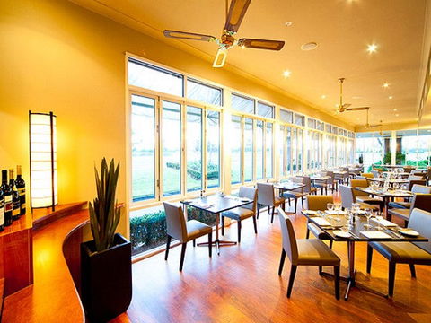 Century Inn - New Castle Holiday 1