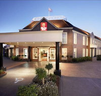 Canterbury International Hotel - New Castle Holiday