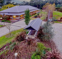 Lalee Farm - New Castle Holiday