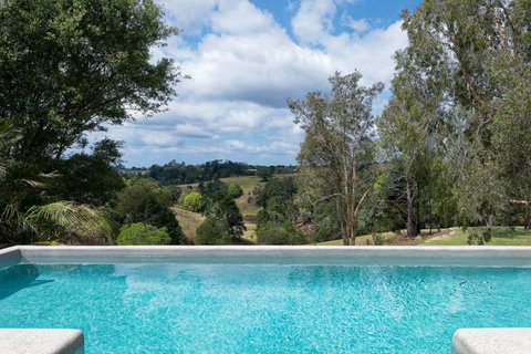 Jacaranda Cottages - New Castle Holiday 6