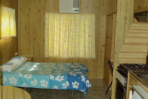 Crocodile Caravan  & Camping Park - New Castle Holiday 3