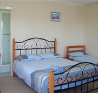 Beale's BedFish  Breakfast - New Castle Holiday