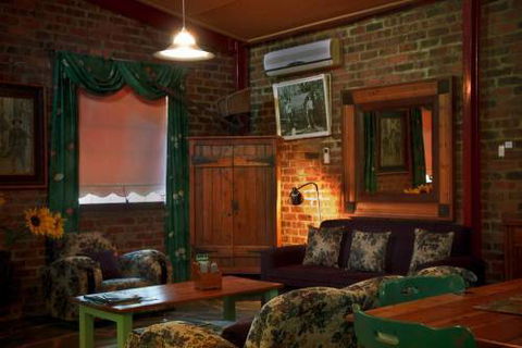 Eagle Foundry Bed & Breakfast - New Castle Holiday 1