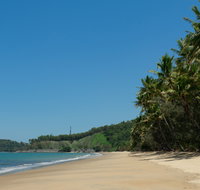 Ellis Beach Oceanfront Bungalows  Caravan Pk - New Castle Holiday