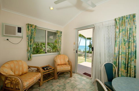 Ellis Beach Oceanfront Bungalows & Caravan Pk - New Castle Holiday 3