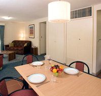 Emu Walk Apartments - New Castle Holiday