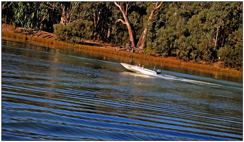 Euston Club Cabin Resort - New Castle Holiday 7