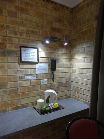 Gin Gin Central Motel - New Castle Holiday 4