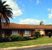 Golden Palms Motel - New Castle Holiday