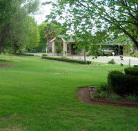 Golfview Motor Inn - New Castle Holiday