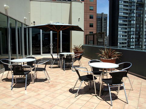Ibis Melbourne Little Bourke Street - New Castle Holiday 3
