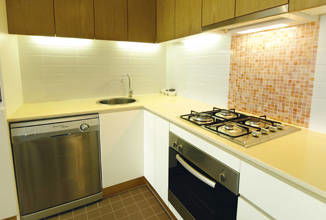 IStay Precinct - New Castle Holiday 3