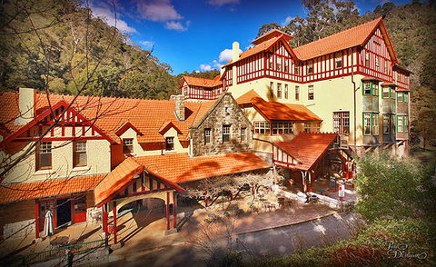 Jenolan Caves - New Castle Holiday 4