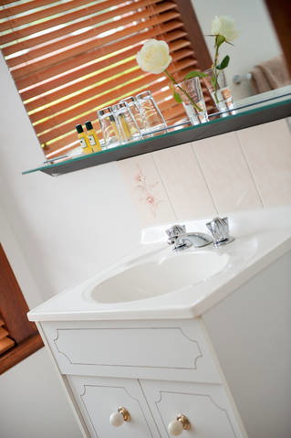 Kermandie Hotel & Marina - New Castle Holiday 4