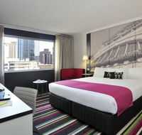 Mercure Melbourne Treasury Gardens - New Castle Holiday