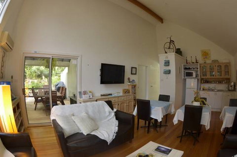 Nelson Bay Bed & Breakfast - New Castle Holiday 2