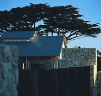 Oceanic Motel Apartments - New Castle Holiday