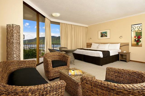Pacific Hotel Cairns - New Castle Holiday 0