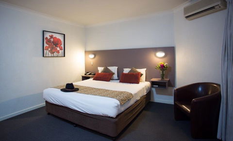 Diplomat Motel - New Castle Holiday 3