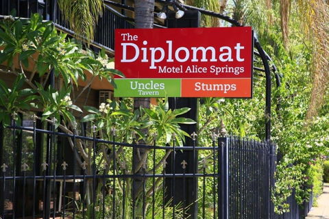 Diplomat Motel - New Castle Holiday 4
