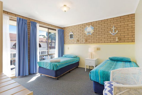 Spencer Sands - New Castle Holiday 40