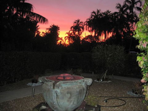 Bromeliad Bed And Breakfast - New Castle Holiday 14