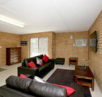 Salmon Apartment - New Castle Holiday
