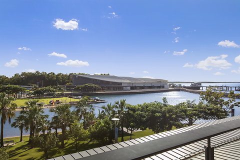 Saltwater Suites - New Castle Holiday 8