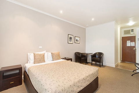 Sandhurst Motel - New Castle Holiday 1