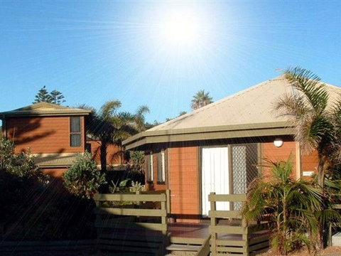 Shelly Beach Cabins - New Castle Holiday 3