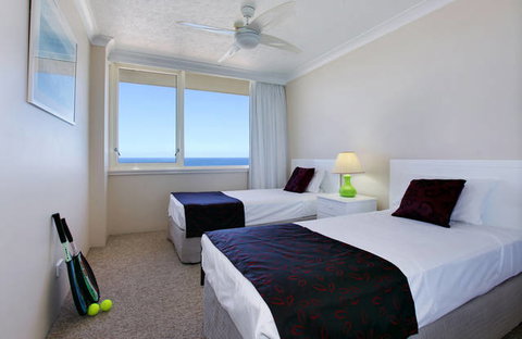 Southern Cross Beachfront Holiday Apartments - New Castle Holiday 1