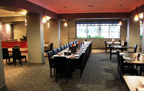 Sunshine Motor Inn - New Castle Holiday 4