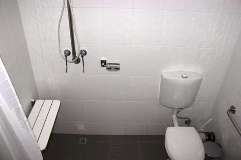 Sunshine Motor Inn - New Castle Holiday 11